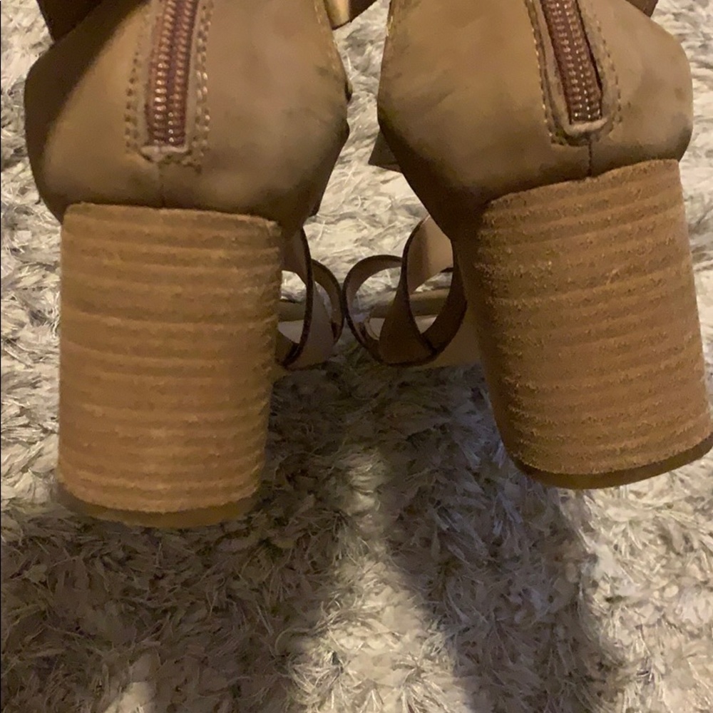 Steve Madden block heel sandal - Picture 4 of 10
